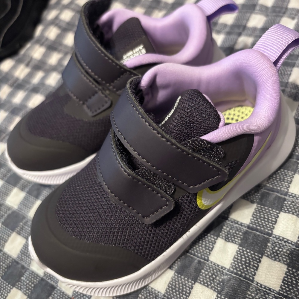 Nike Kids Black and Purple Sneakers